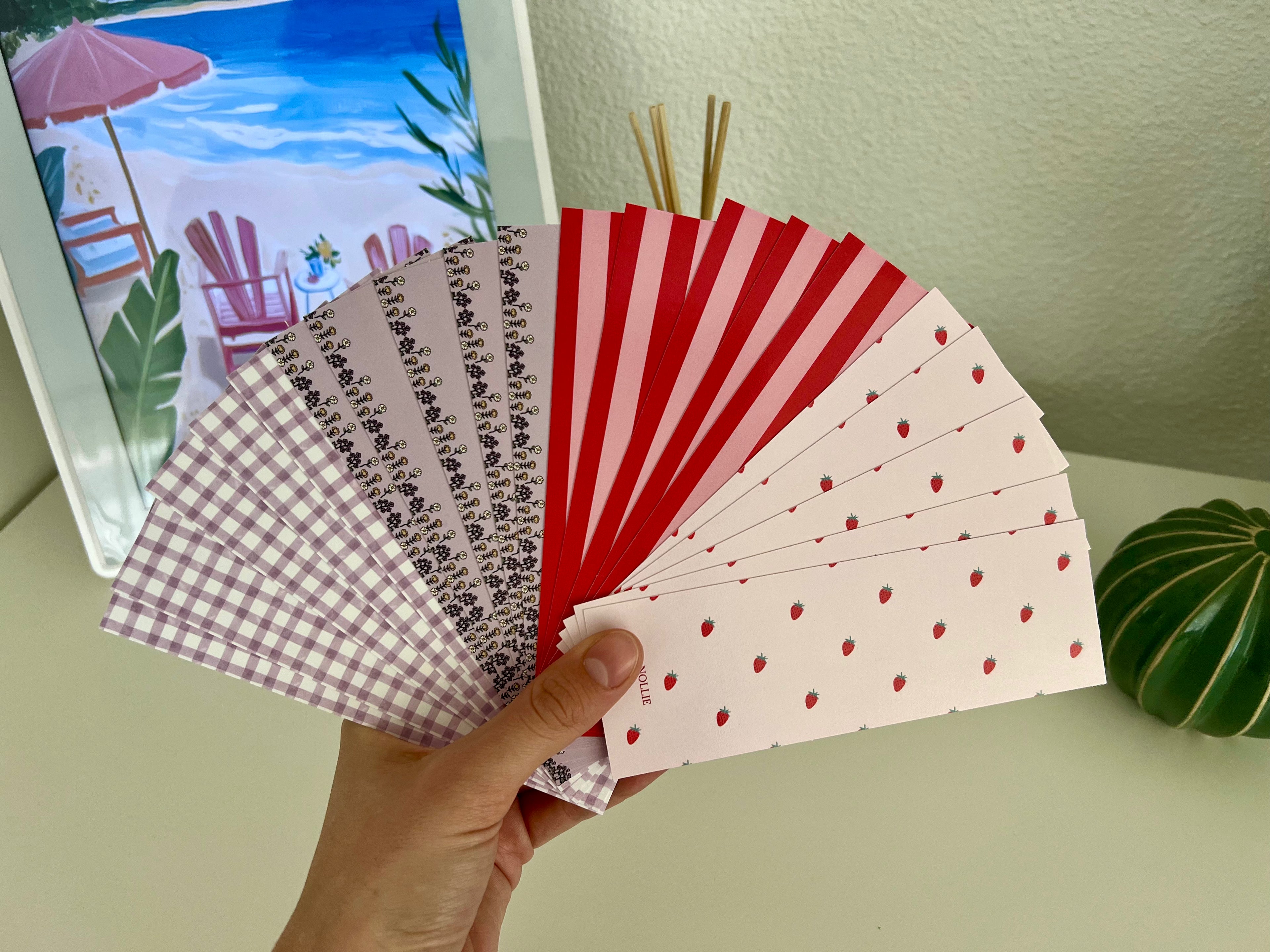 Cute Bookmark: Violet Gingham