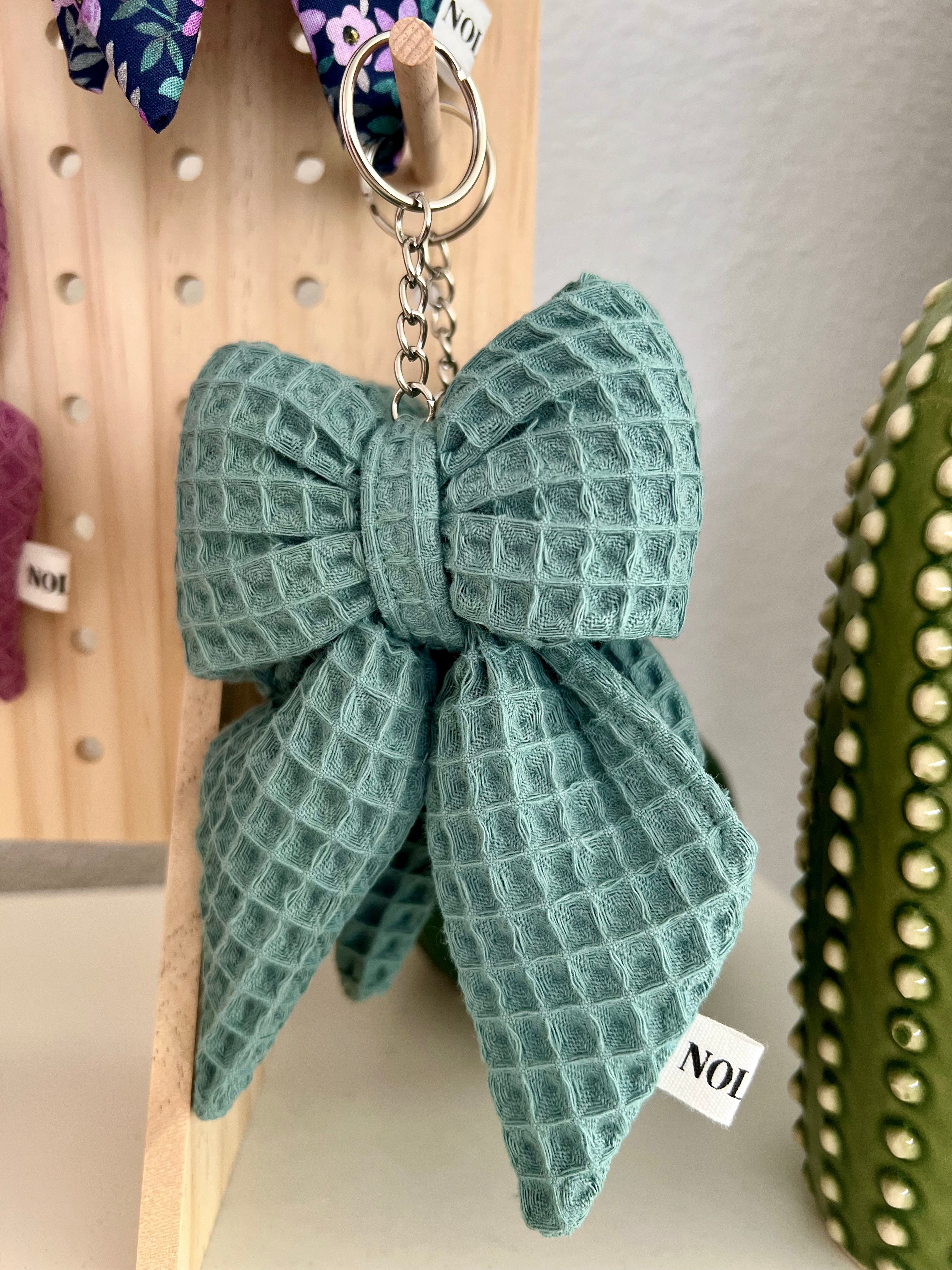 Bow Keychain Waffle Mint