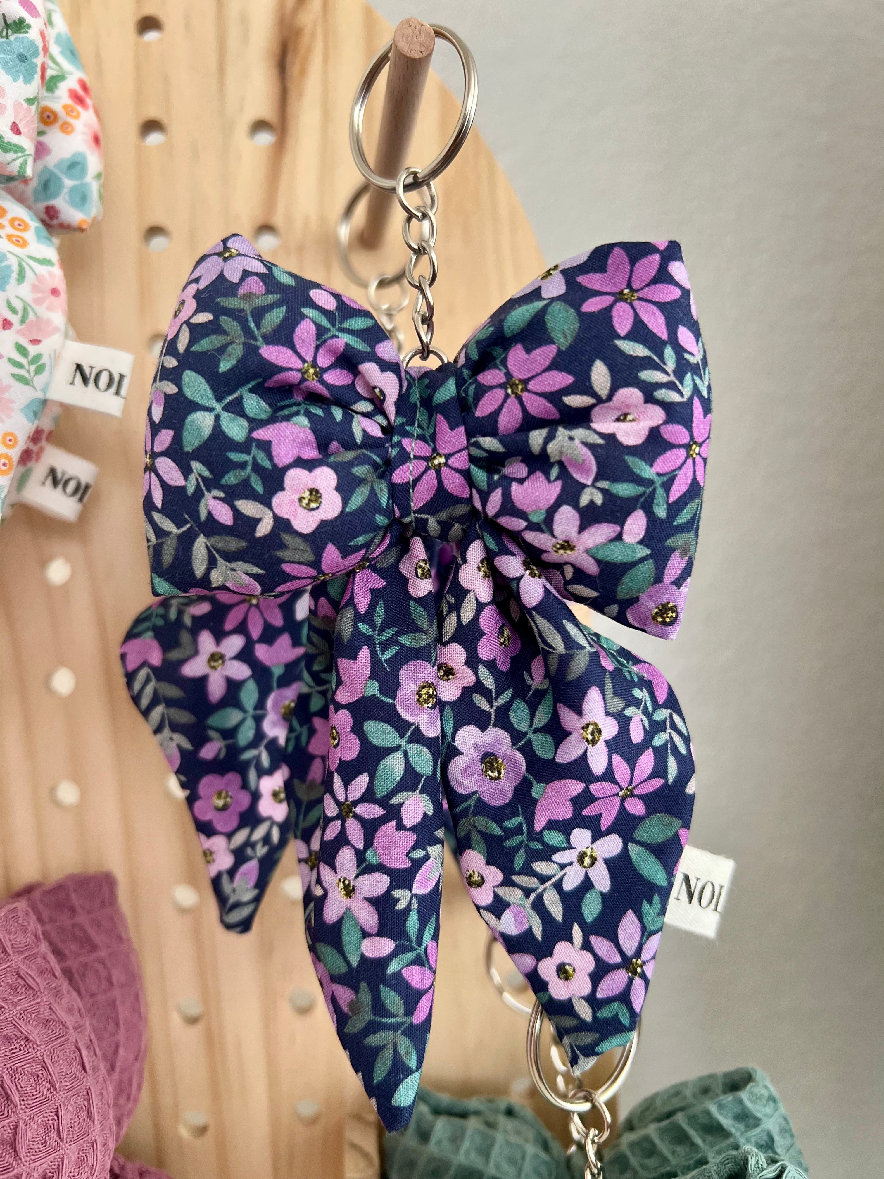 Bow Keychain Flower Violet