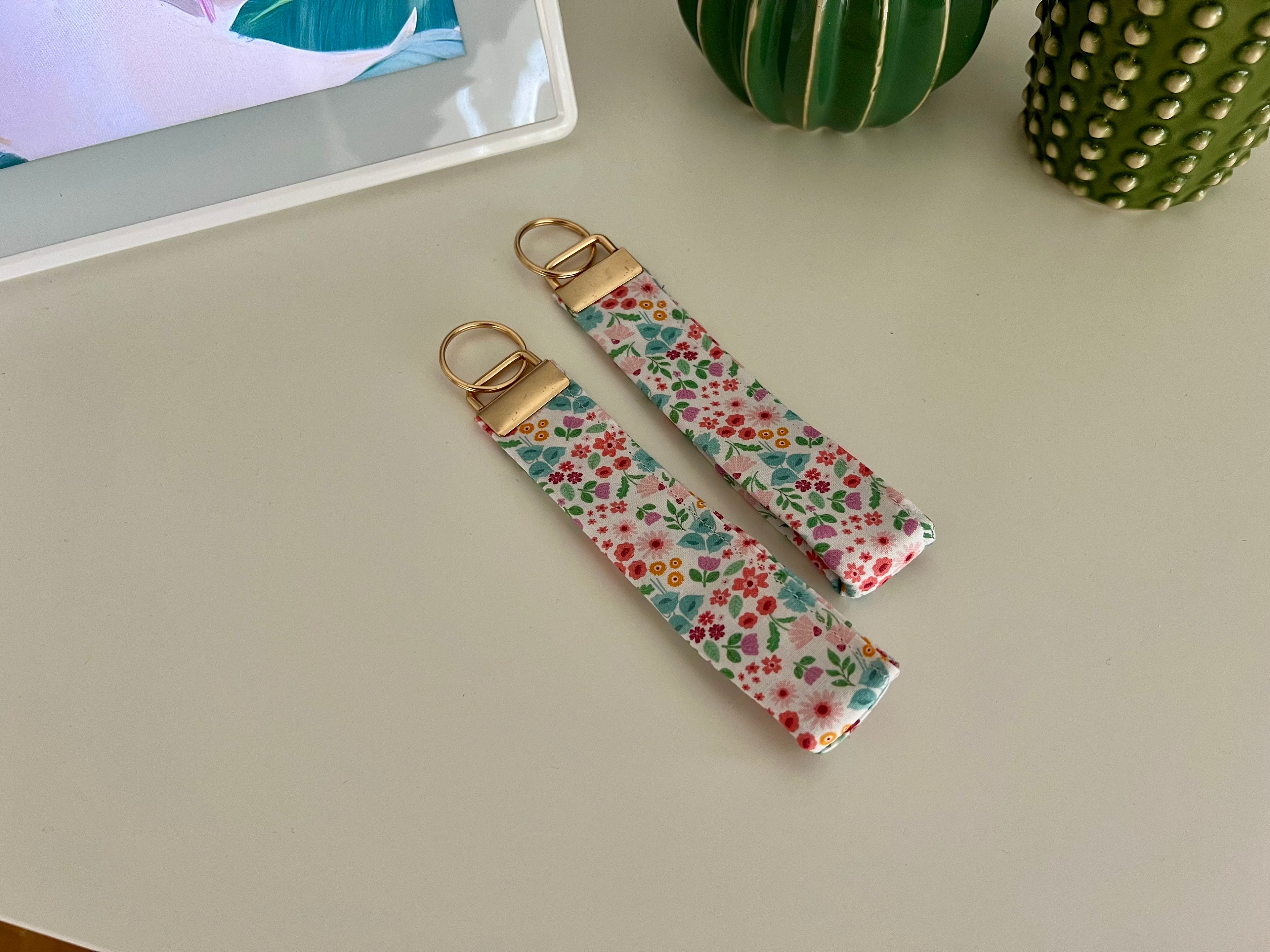 Wristlet Flower Pink