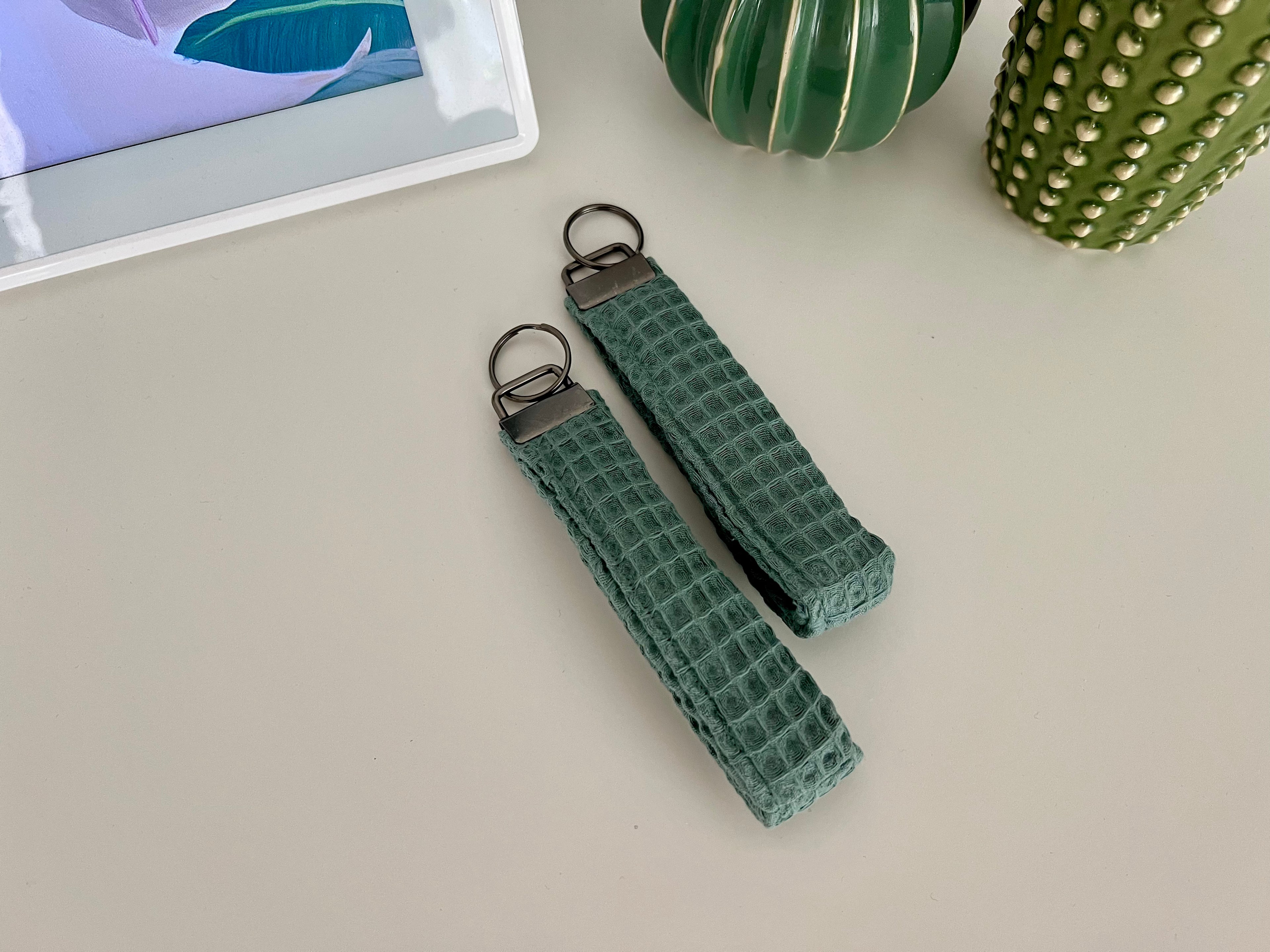 Wristlet Waffle Mint