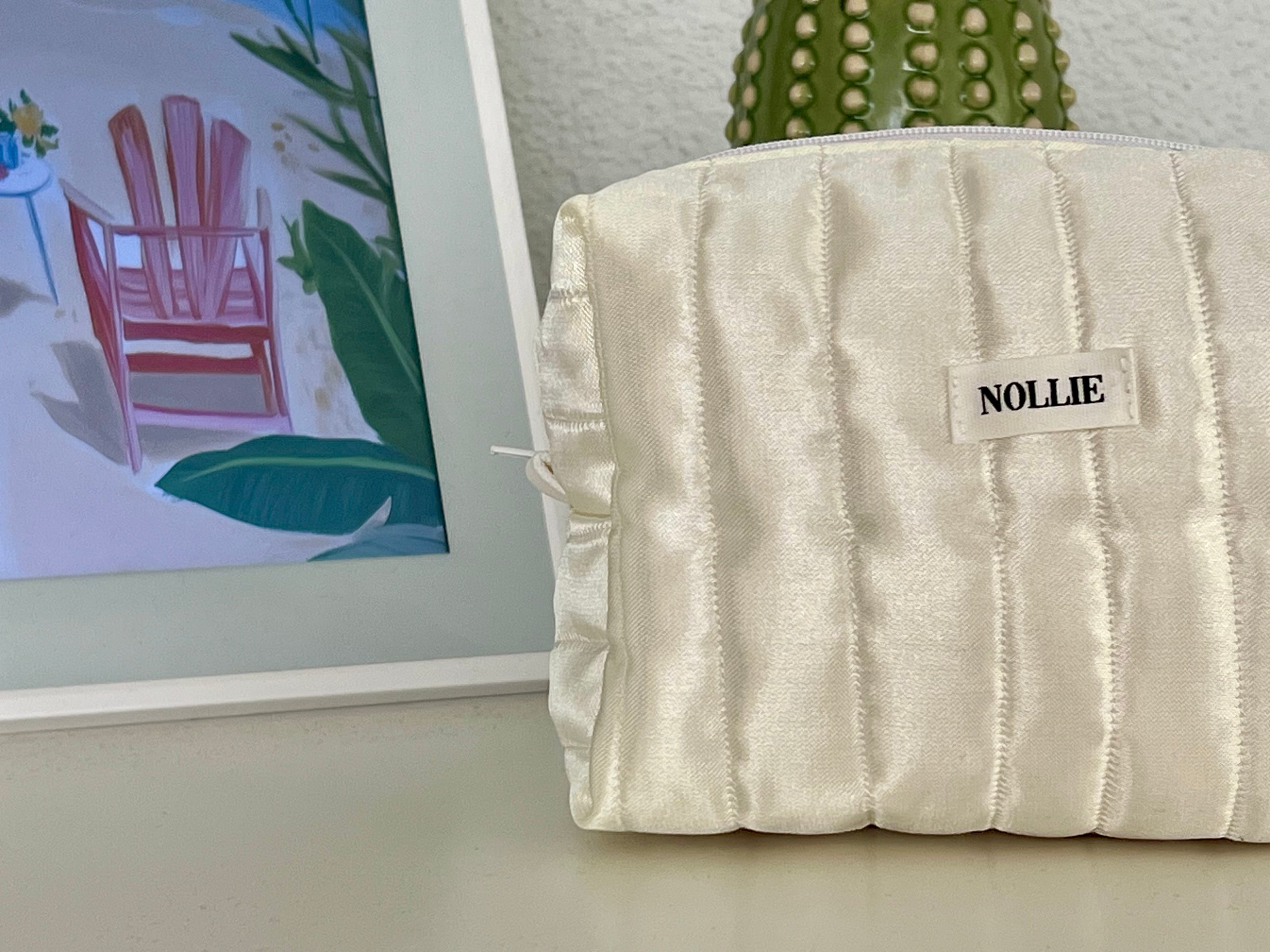 Satin Champagner Makeup Bag