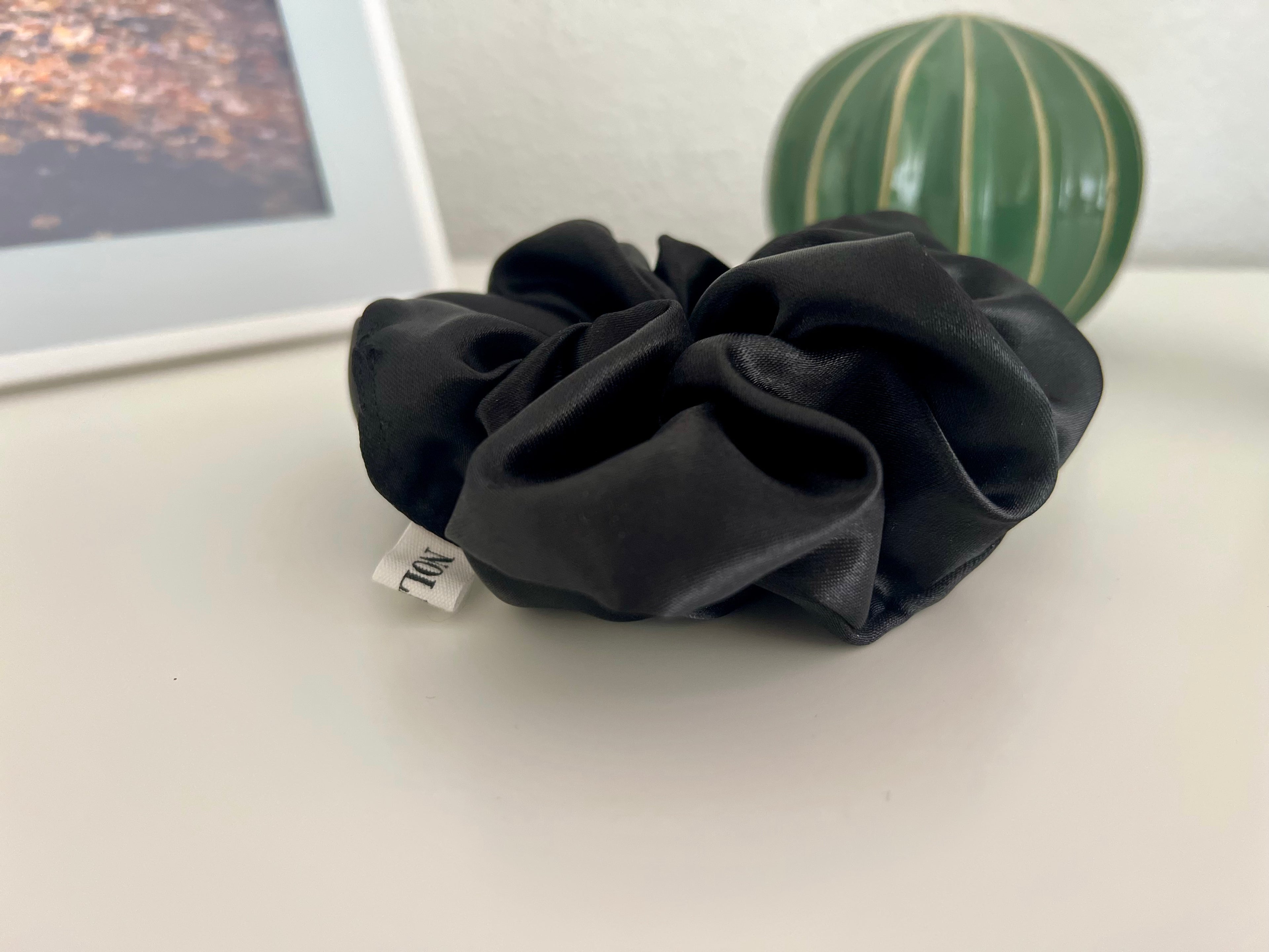 XL Scrunchie Satin Black