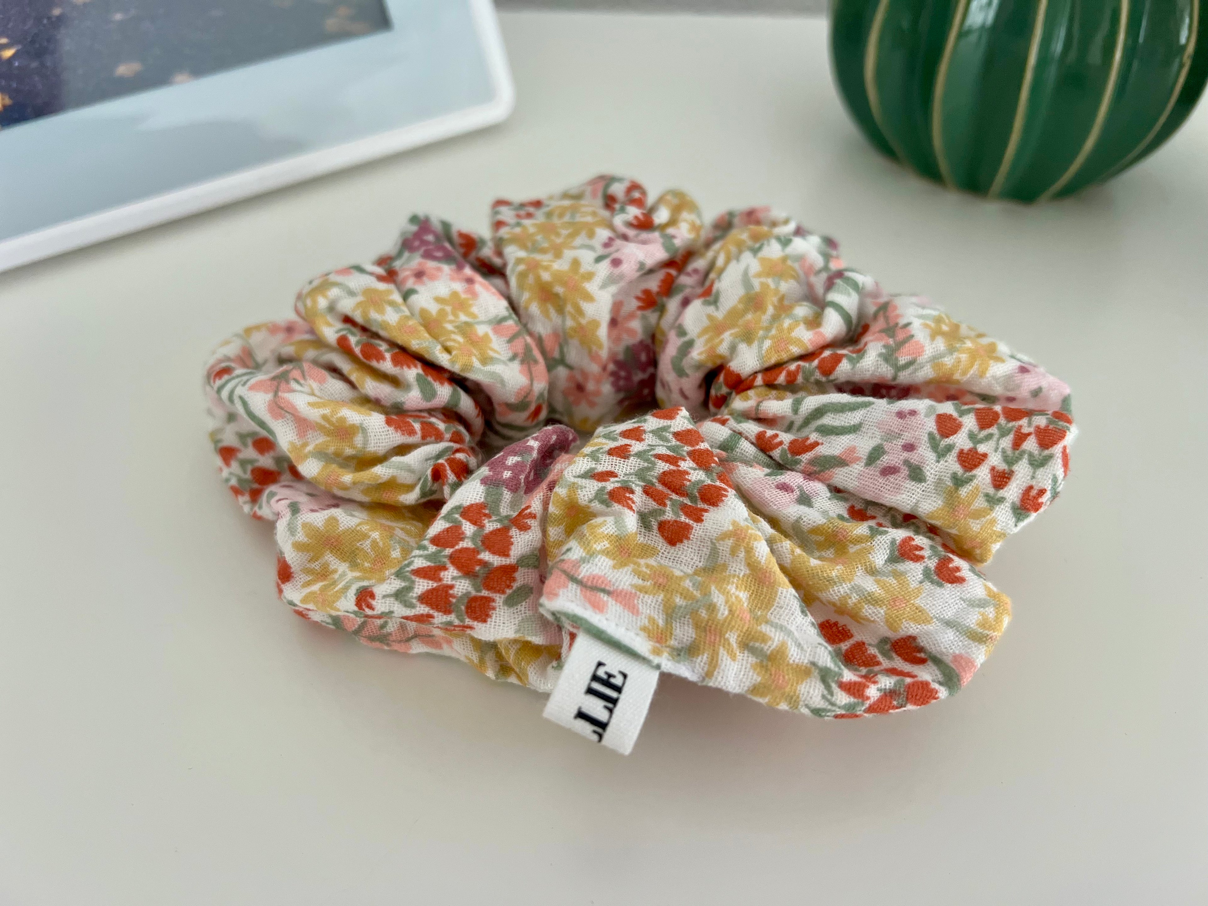XL Scrunchie Muslin Orange Flowers
