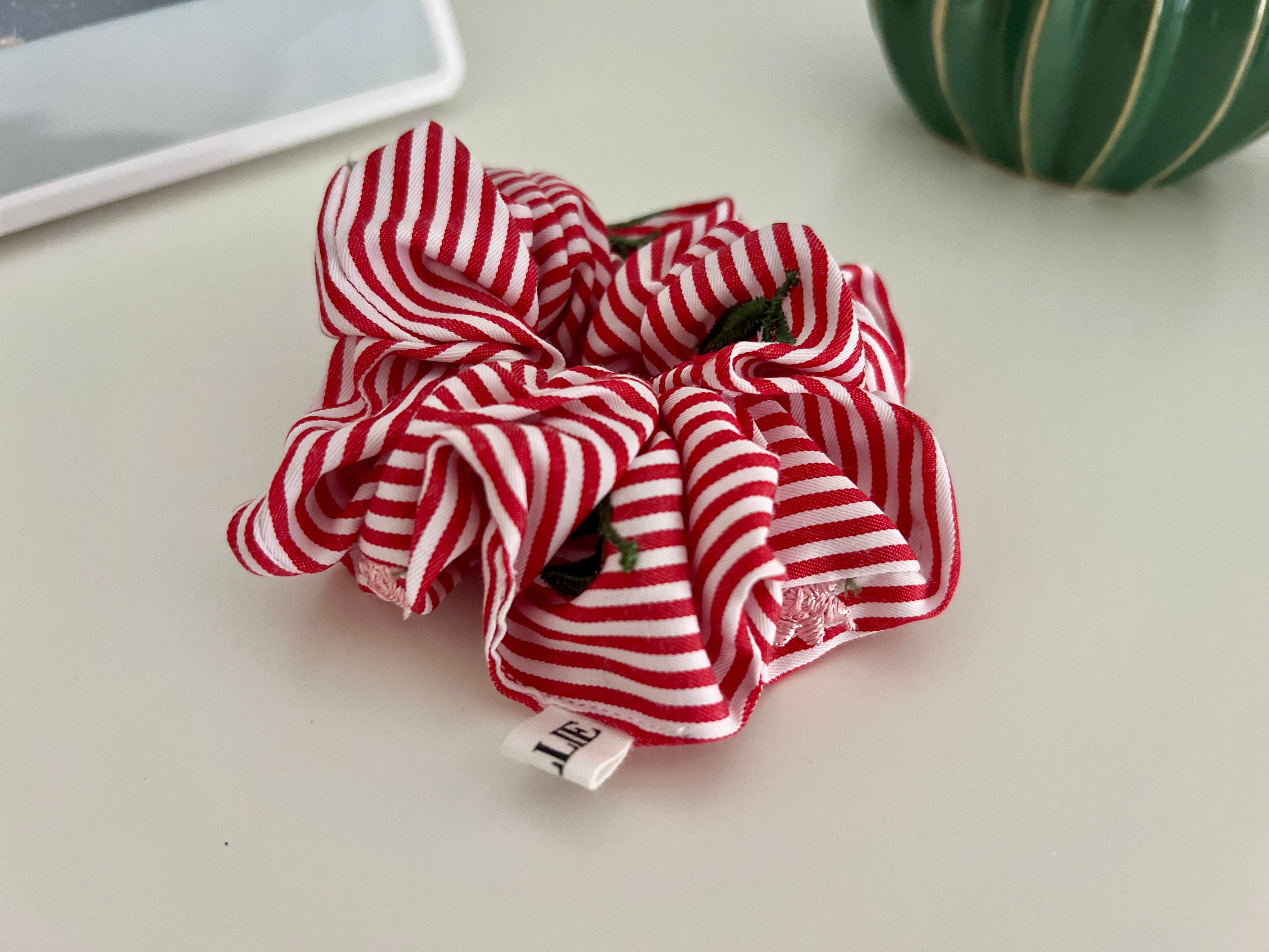 M Scrunchie Red Striped